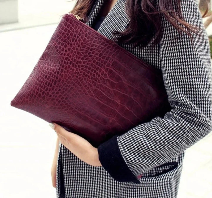 Crocodile Pattern PU Leather Envelope Bag - Divawearfashion