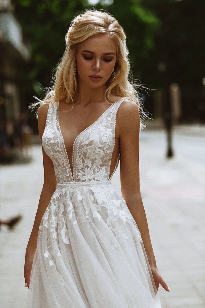 Boho V-Neck Appliques Lace A-Line Tulle Wedding Gown - Divawearfashion