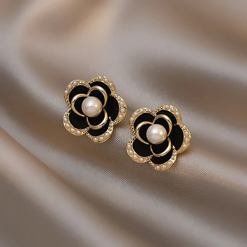 Camellia Flower Stud Pearl Earrings - Divawearfashion
